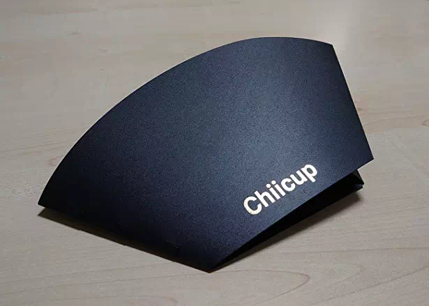 女性でも立ち小便が可能なカップ型トイレ「Chiicup」